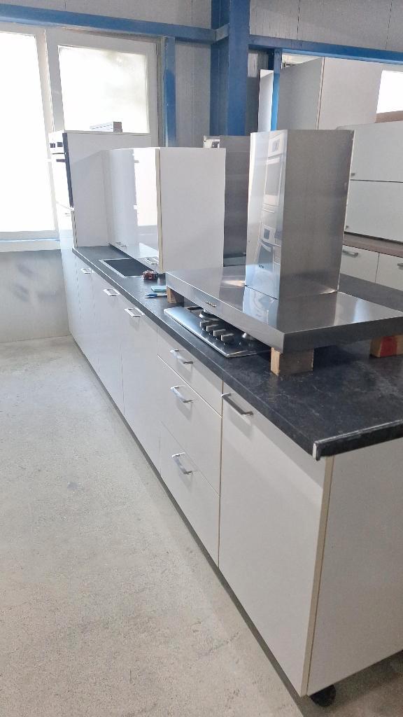 Complete keuken Compleet met APP 120Keukens op voorraad 2877, Huis en Inrichting, Keuken | Complete keukens, Zo goed als nieuw