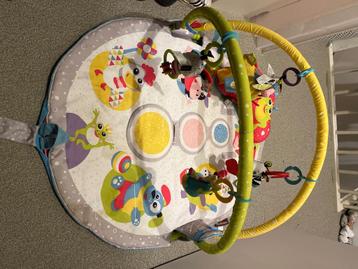 Yookidoo babygym  beschikbaar voor biedingen