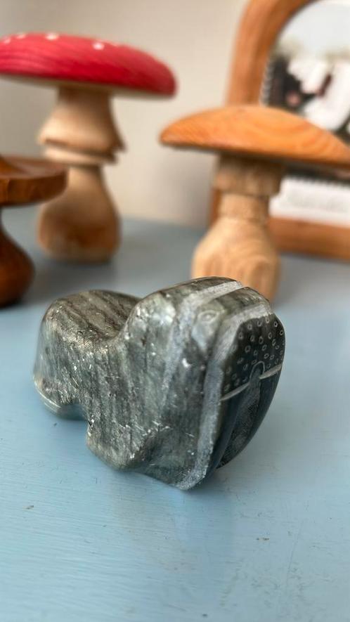 Vintage speksteen Inuit art folkart walrus, Antiek en Kunst, Kunst | Niet-Westerse kunst, Ophalen of Verzenden