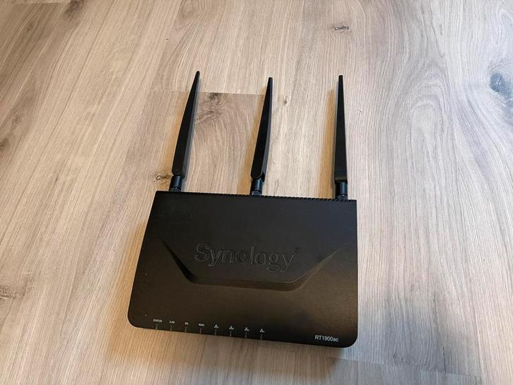 Synology RT1900AC Router – Topstaat, Direct Beschikbaar, Computers en Software, Routers en Modems, Zo goed als nieuw, Ophalen of Verzenden