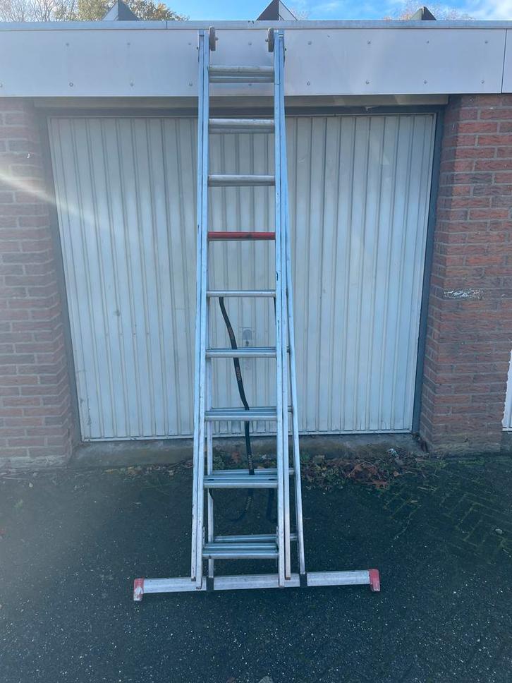 Altrex ladder 3x9 treden - Goede staat!, Doe-het-zelf en Verbouw, Ladders en Trappen, Gebruikt, Ladder, 4 meter of meer, Opvouwbaar of Inschuifbaar