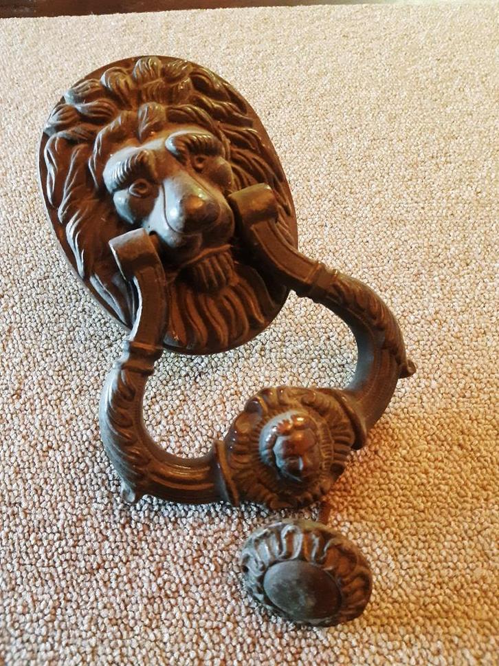 Antieke bronzen gegoten deurklopper leeuwenkop, Antiek en Kunst, Antiek | Overige Antiek, Ophalen of Verzenden