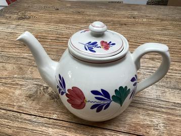 Theepot boerenbont beschikbaar voor biedingen