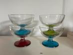 4x vintage ijscoupe glas gekleurd, Gebruikt, Ophalen of Verzenden, Glas, Kom(men)