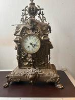 Antieke pendule met bronzen ornamenten, Antiek en Kunst, Antiek | Klokken, Ophalen of Verzenden