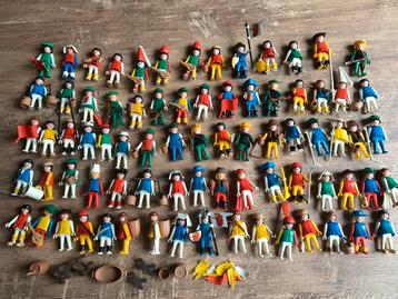 77 Vintage playmobil poppetjes  beschikbaar voor biedingen