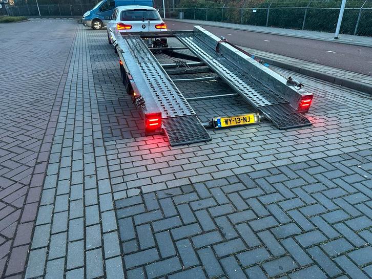 Nette Hapert Auto-ambulance met Nieuwe Onderdelen, Auto diversen, Aanhangers en Bagagewagens, Zo goed als nieuw, Ophalen