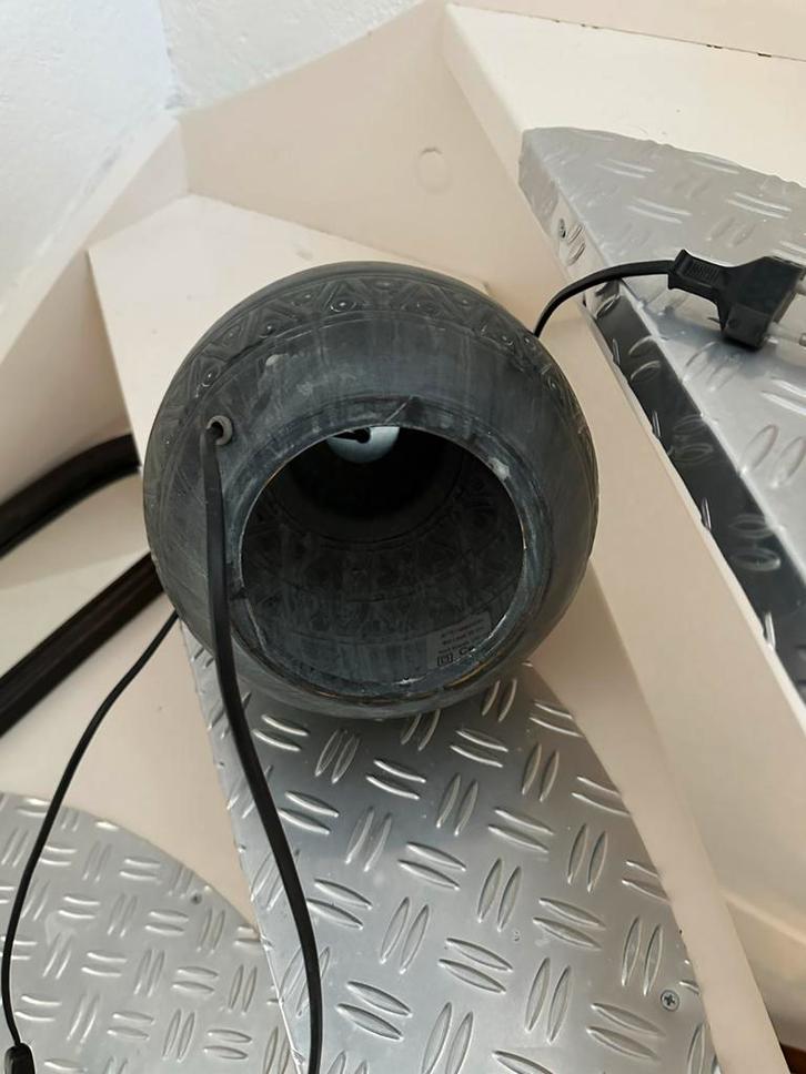 Leuke lamp met relief zonder kap, Huis en Inrichting, Lampen | Vloerlampen, Gebruikt, Minder dan 100 cm, Overige materialen, Ophalen of Verzenden