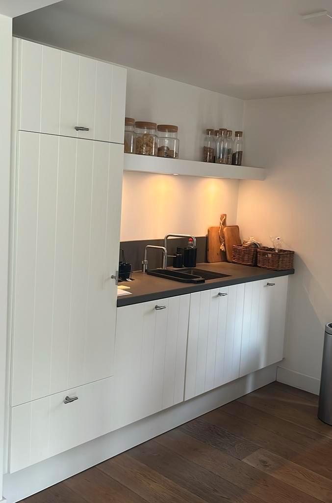 Complete keuken wit met diverse apparatuur, Huis en Inrichting, Keuken | Complete keukens, Gebruikt, Wit, Ophalen