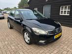 Kia Cee'd 1.4 CVVT X-tra nieuwe APK, Auto's, Euro 5, Stof, Gebruikt, Zwart
