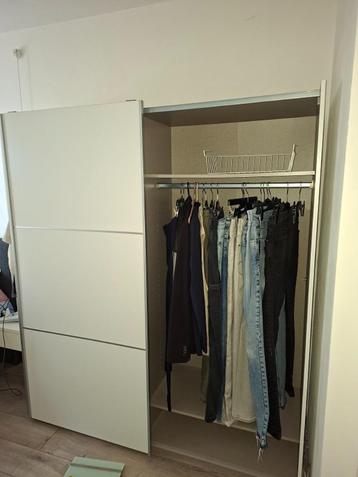 Kleding kast schuifdeuren beschikbaar voor biedingen