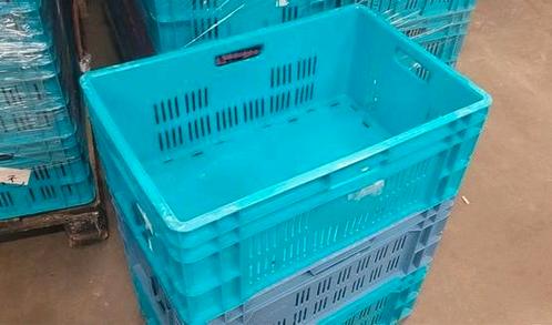 Partij kratten bakken kisten stapelbakken fusten, Doe-het-zelf en Verbouw, Kratten en Dozen, Gebruikt, Krat, 50 tot 75 cm, Minder dan 35 cm