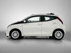 Toyota Aygo 1.0 VVT-i x-play | Cabrio-dak | Airco | Camera |, Auto's, Voorwielaandrijving, 12 maanden, Stof, Gebruikt