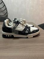 1 op 1 LV schoenen (41), Kleding | Heren, Schoenen, Ophalen, Wit, Louis Vuitton, Sneakers of Gympen
