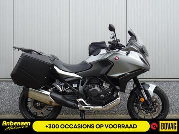 Honda NT 1100 ABS (bj 2022) beschikbaar voor biedingen