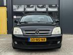 Opel Vectra 2.2-16V Elegance, ruim, trekhaak,, Voorwielaandrijving, Gebruikt, 4 cilinders, 715 kg
