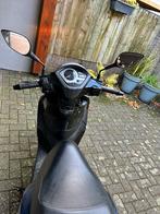 Mooie scooter weinig km, Ophalen, Zo goed als nieuw, Benzine