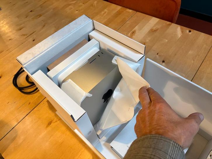 macstudio M1 max, Computers en Software, Apple Desktops, Gebruikt, Overige modellen, SSD, 4 Ghz of meer, 32 GB, Ophalen of Verzenden