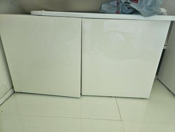 Ikea besta kasten 3x hoogglans wit beschikbaar voor biedingen