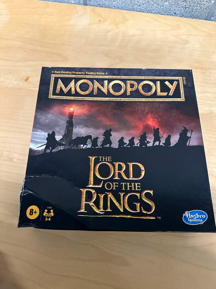 Lord of the Rings Monopoly - Nieuw, beschadigde doos, Hobby en Vrije tijd, Gezelschapsspellen | Bordspellen, Nieuw, Drie of vier spelers