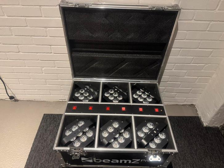 6 accu uplighters in flightcase, Muziek en Instrumenten, Licht en Laser, Zo goed als nieuw, Licht, Geluidgestuurd, Kleur, Stroboscoopeffect