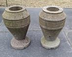 2 antieke grafvazen natuursteen arduin, Ophalen