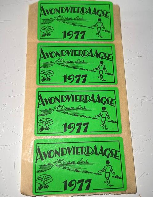 Stickers avondvierdaagse 1977, Verzamelen, Stickers, Zo goed als nieuw, Overige typen, Ophalen of Verzenden