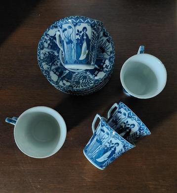 blauw witte kopjes beschikbaar voor biedingen