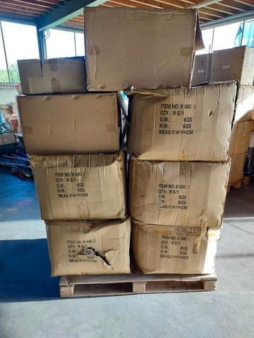 Partij decoratie artikelen beschikbaar voor biedingen