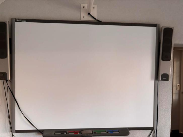 Smartboard met Beamer - Complete Set, Audio, Tv en Foto, Beamers, Gebruikt, Ophalen