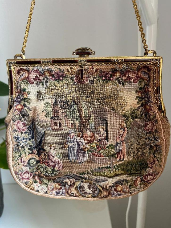 Prachtig Vintage tasje geborduurd, Maison de Bonneterie, Sieraden, Tassen en Uiterlijk, Tassen | Damestassen, Zo goed als nieuw