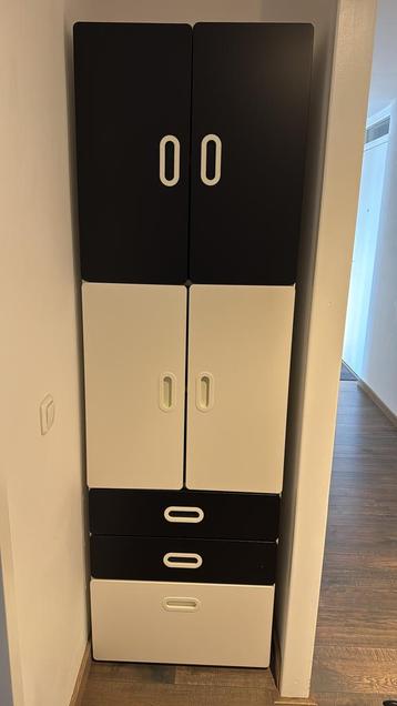 Kleding/Schoenen kast beschikbaar voor biedingen
