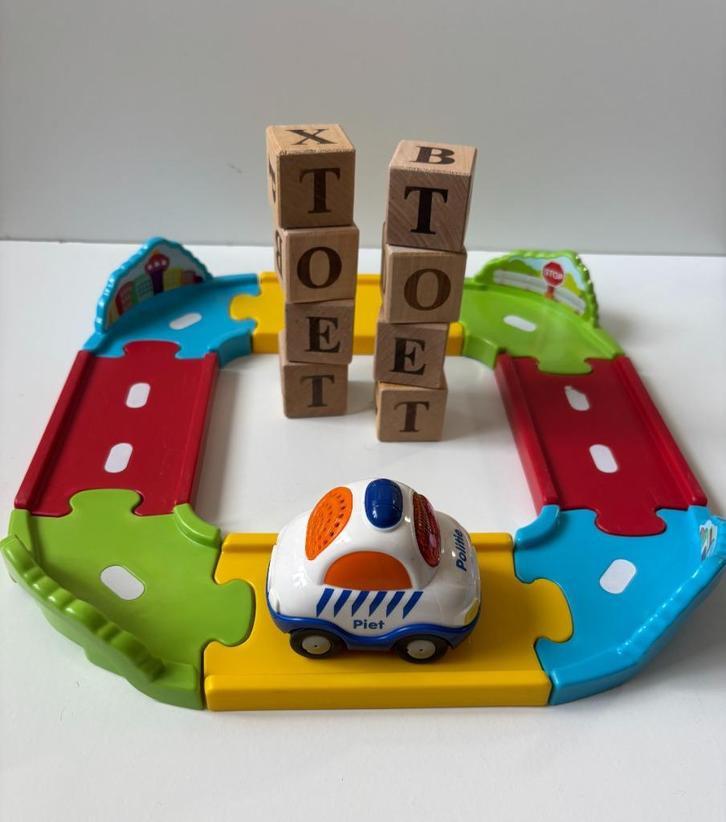 Toet toet: Kleine toet toet baan, met Piet Politie., Kinderen en Baby's, Speelgoed | Vtech, Gebruikt, 2 tot 4 jaar, Ophalen of Verzenden