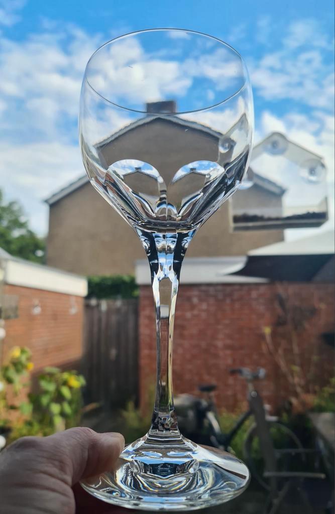 ZGAN Kristallen wijnglas Val Saint Lambert model Nestor (?), Antiek en Kunst, Antiek | Glas en Kristal, Ophalen of Verzenden
