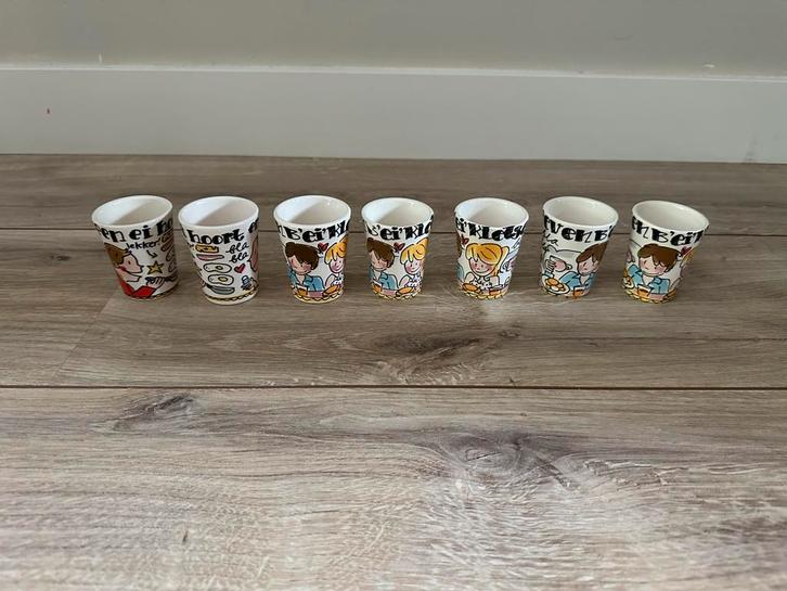 7 eierdoppen - Blond Amsterdam Servies, Huis en Inrichting, Keuken | Servies, Zo goed als nieuw, Bord(en), Blond Amsterdam, Aardewerk