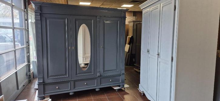 Landelijke brocante garderobe vintage kasten, kledingkasten, Huis en Inrichting, Kasten | Kledingkasten, Zo goed als nieuw, 200 cm of meer