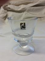 mooi handmade vaasje met kant, Overige kleuren, Ophalen of Verzenden, Minder dan 50 cm, Glas