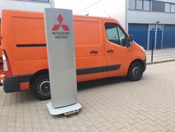 Mooie Mitsubishi Dealer Lichtzuil, Hoogte 200 cm, breedte 56 beschikbaar voor biedingen