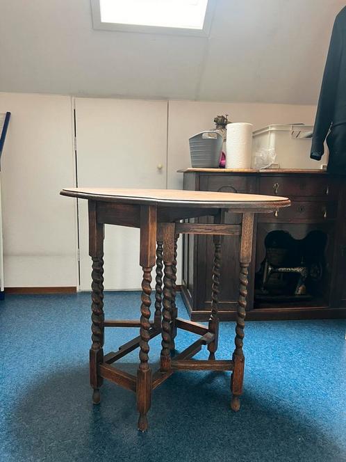 Prachtig antiek oortafeltje – inklapbaar en stijlvol, Antiek en Kunst, Antiek | Meubels | Tafels, Ophalen