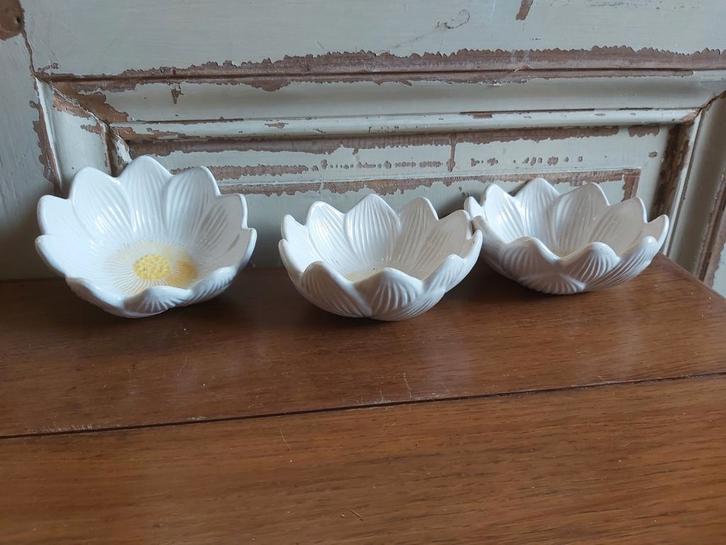 Madelief margriet wit bloem schaaltjes 3x, Antiek en Kunst, Antiek | Goud en Zilver, Ophalen of Verzenden