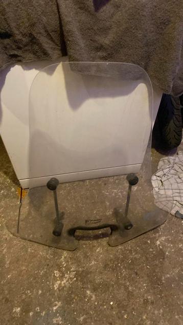Zip windscherm te koop beschikbaar voor biedingen