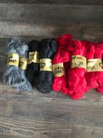 13 strengen Wol Zwart-Grijs-Rood, Hobby en Vrije tijd, Breien en Haken, Ophalen of Verzenden, Nieuw, Breien of Haken, Wol of Garen