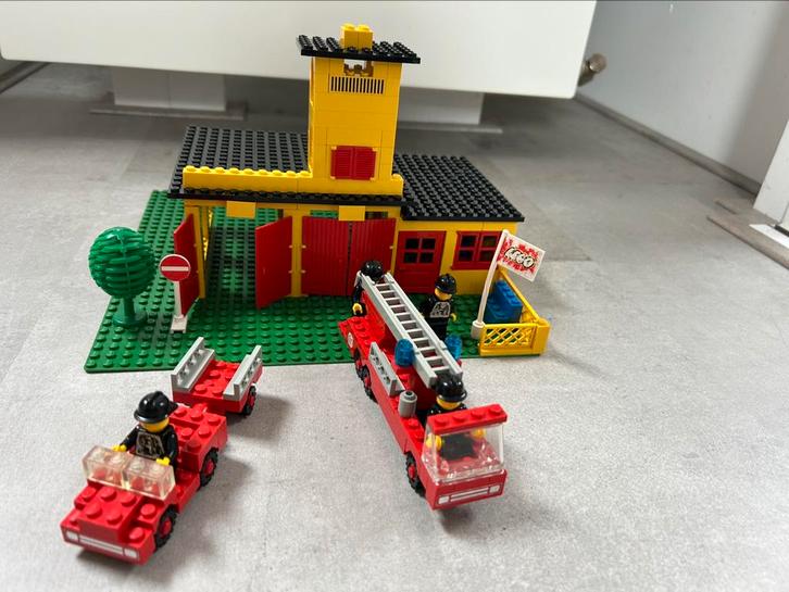 Lego City brandweerkazerne 374, Kinderen en Baby's, Speelgoed | Duplo en Lego, Gebruikt, Lego, Complete set, Ophalen