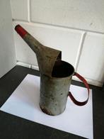 Zeer oude vintage olie kan in geleefde staat 25 cm hoogte, Antiek en Kunst, Antiek | Gereedschap en Instrumenten, Ophalen of Verzenden
