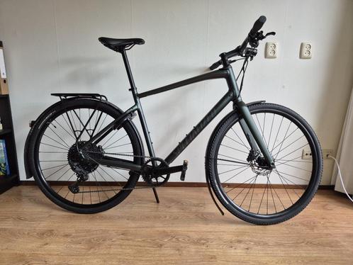 Specialized Sirrus X 4.0 EQ  - Oak Green Reflective - Maat L, Fietsen en Brommers, Fietsen | Heren | Sportfietsen en Toerfietsen
