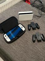 Nintendo switch OLED wit, Spelcomputers en Games, Spelcomputers | Nintendo Switch, Met games, Met 2 controllers, Zo goed als nieuw