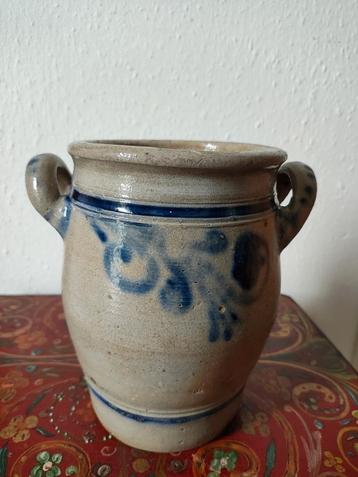 Prachtige antieke Keulse pot beschikbaar voor biedingen