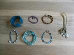 10 armbanden en nog 2 kettingen, Sieraden, Tassen en Uiterlijk, Ophalen of Verzenden, Zo goed als nieuw, Overige kleuren, Overige materialen