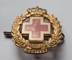 Muts embleem Rode kruis, Ophalen of Verzenden, Nederland, Embleem of Badge