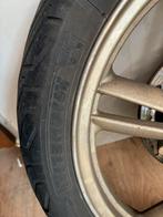 Wiel peugeot tweet met band Michelin, Fietsen en Brommers, Brommeronderdelen | Scooters, Ophalen of Verzenden, Overige typen, Peugeot